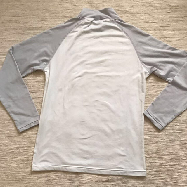 PGA ツアー ゴルフ アンダー 速乾 保温 ハイネック T−シャツ メンズM メンズのトップス(その他)の商品写真