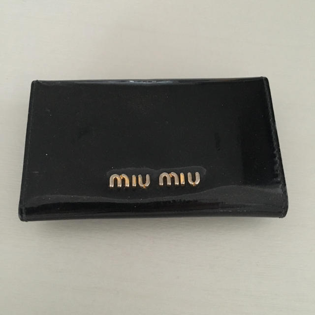 miumiu(ミュウミュウ)のmiumiuキーケース レディースのファッション小物(キーケース)の商品写真