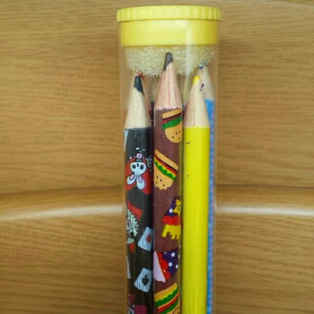 SWIMMER(スイマー)のSWIMMER 色鉛筆 エンタメ/ホビーのアート用品(色鉛筆)の商品写真