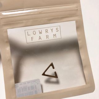 ローリーズファーム(LOWRYS FARM)のLOWRYS FARM 三角イヤーカフ(イヤーカフ)