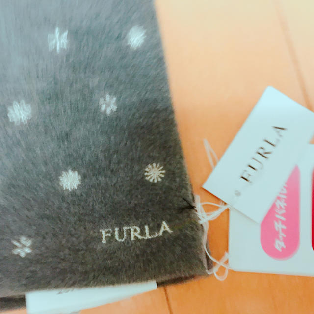 Furla(フルラ)の新品未使用★FURLAフルラ グレー手袋 レディースのファッション小物(手袋)の商品写真