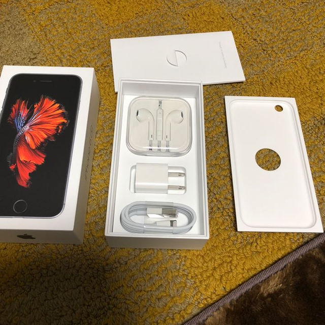 Apple(アップル)のぶるす様専用 iPhone6s 箱 付属品 スマホ/家電/カメラのスマホアクセサリー(その他)の商品写真