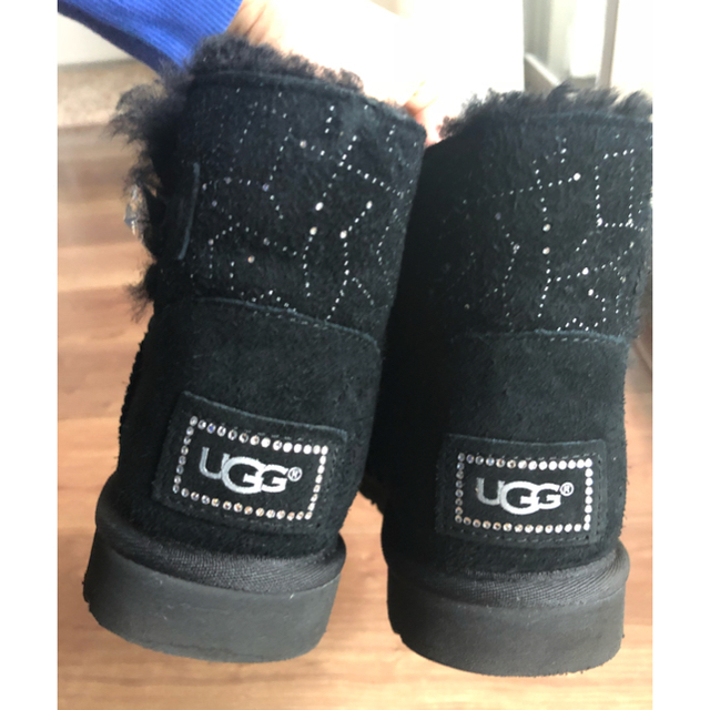 UGG(アグ)のUGG 星座黒 レディースの靴/シューズ(ブーツ)の商品写真