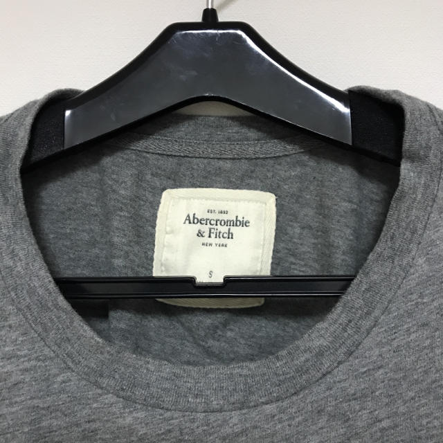 Abercrombie&Fitch(アバクロンビーアンドフィッチ)のアバクロンビー&フィッチ＊コットン100% Ｔシャツ レディースのトップス(Tシャツ(半袖/袖なし))の商品写真