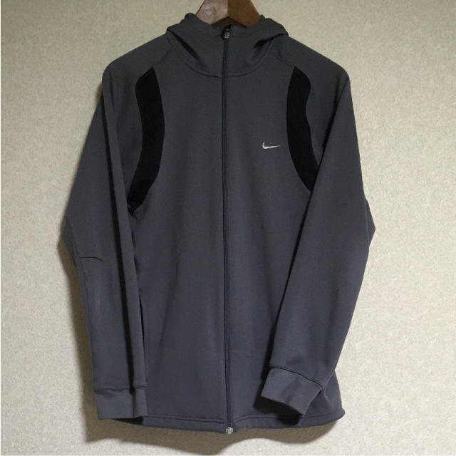 NIKE(ナイキ)のナイキ パーカー メンズのトップス(パーカー)の商品写真