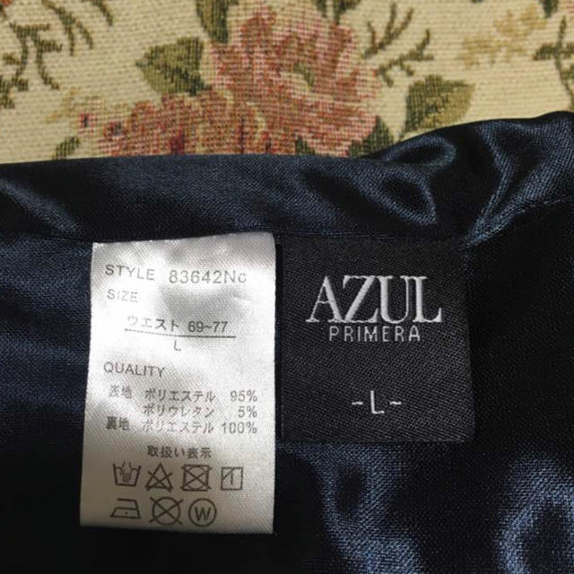 AZUL×しまむら   ネイビー 刺繍タイトスカート レディースのスカート(ひざ丈スカート)の商品写真