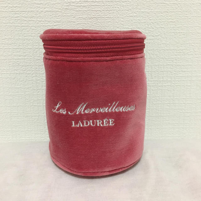 LADUREE(ラデュレ)の[未使用]ラデュレ コスメポーチ レディースのファッション小物(ポーチ)の商品写真