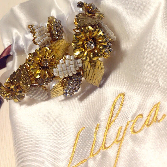 IENA(イエナ)のLilyca  ピアス  花嫁 結婚式 レディースのアクセサリー(ピアス)の商品写真