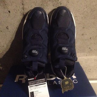 リーボック(Reebok)の◎専用23.5cm ポンプフューリー ネイビー×白  Reebok ※箱無し価格(スニーカー)