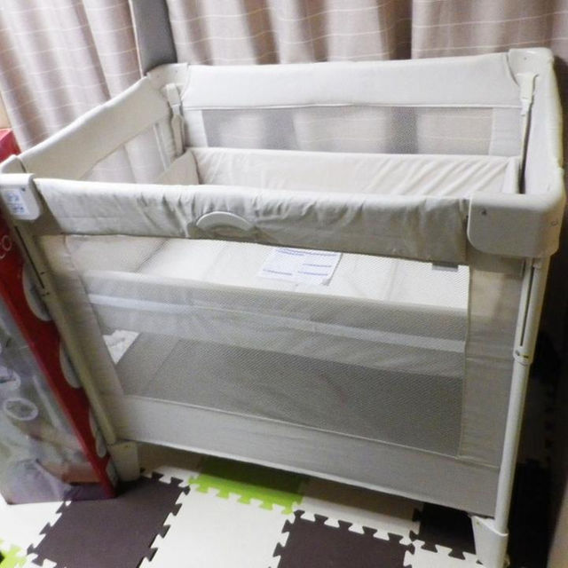 送料込】アップリカ ココネル 折りたたみベビーベッド プレイヤード-