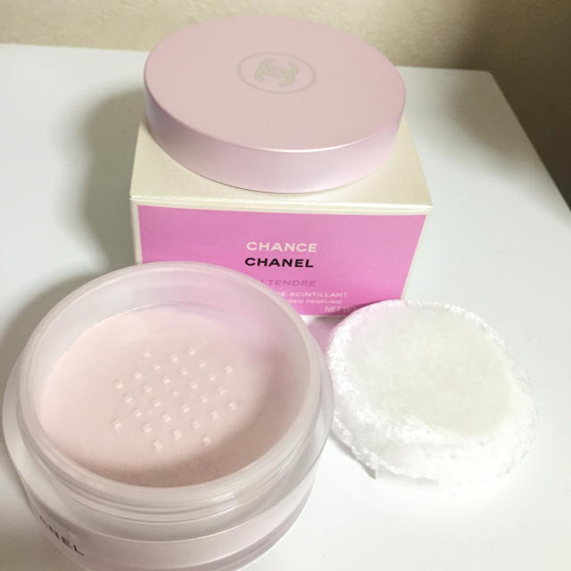 CHANEL(シャネル)のCHANEL シマリングフレグランスパウダー コスメ/美容のコスメ/美容 その他(その他)の商品写真