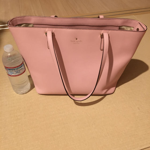 kate spade new york(ケイトスペードニューヨーク)のケイトスペード  ピンクのバッグ レディースのバッグ(トートバッグ)の商品写真