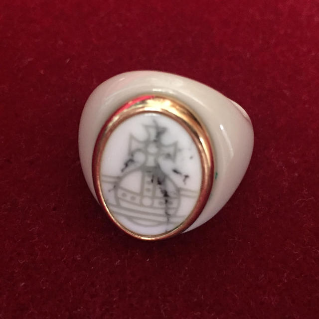 Vivienne Westwood(ヴィヴィアンウエストウッド)のvivienne 指輪 レディースのアクセサリー(リング(指輪))の商品写真