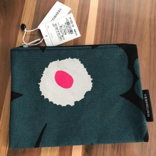 マリメッコ(marimekko)のお値下げ！ 新品 マリメッコ ウニッコ ファスナーポーチ(ポーチ)