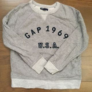 ギャップキッズ(GAP Kids)のギャップキッズ グレーのトレーナー 130(大きめ)(その他)