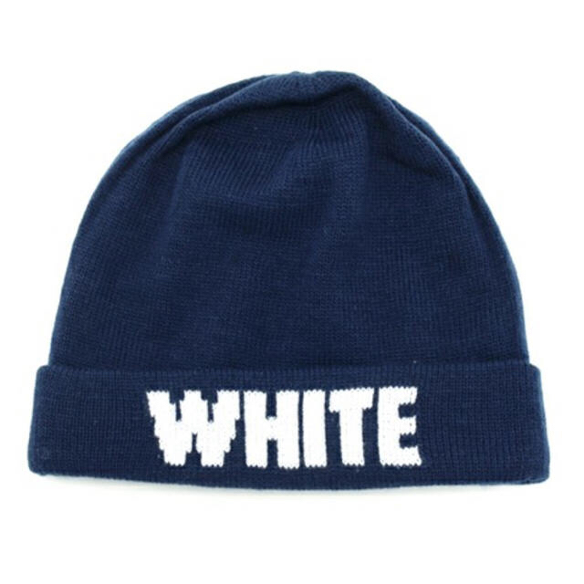 WHITE MOUNTAINEERING(ホワイトマウンテニアリング)のwhite mountaineering WHITEロゴ ニットキャップ 新品 メンズの帽子(ニット帽/ビーニー)の商品写真