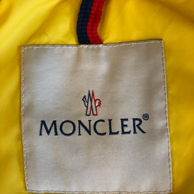 MONCLER(モンクレール)のMONCLER パーカー 18M キッズ/ベビー/マタニティのベビー服(~85cm)(ジャケット/コート)の商品写真