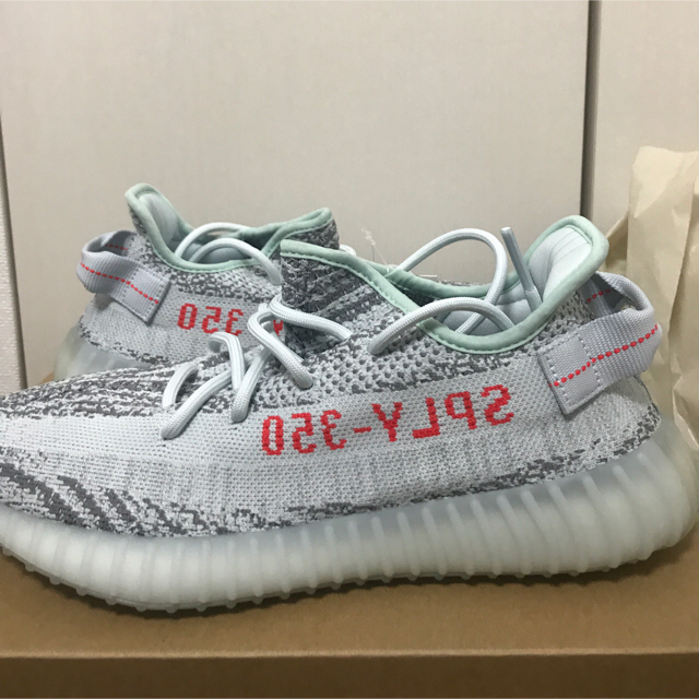 adidas(アディダス)の【送料込み】yeezy boost blue tint 350 V2 27cm メンズの靴/シューズ(スニーカー)の商品写真