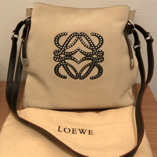 LOEWE(ロエベ)の美品 ロエベ ショルダーバッグ レディースのバッグ(ショルダーバッグ)の商品写真