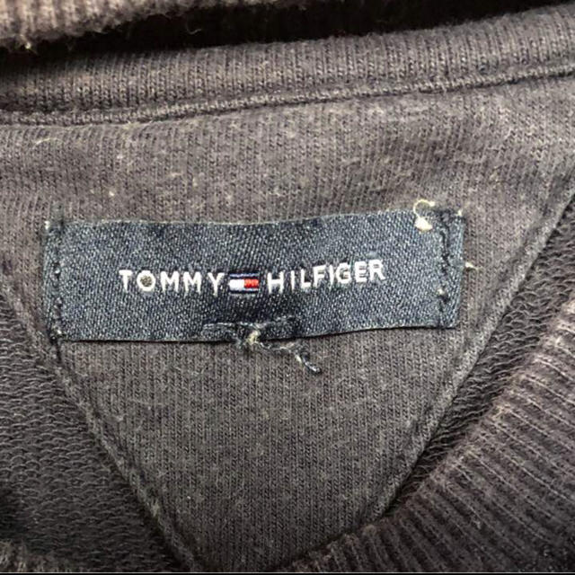 TOMMY HILFIGER(トミーヒルフィガー)のトミーヒルフィガー  トレーナー  90サイズ  ネイビー キッズ/ベビー/マタニティのキッズ服男の子用(90cm~)(ジャケット/上着)の商品写真