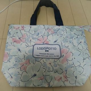 ロディスポット(LODISPOTTO)の花柄トートバッグ★LODISPOTTO(トートバッグ)