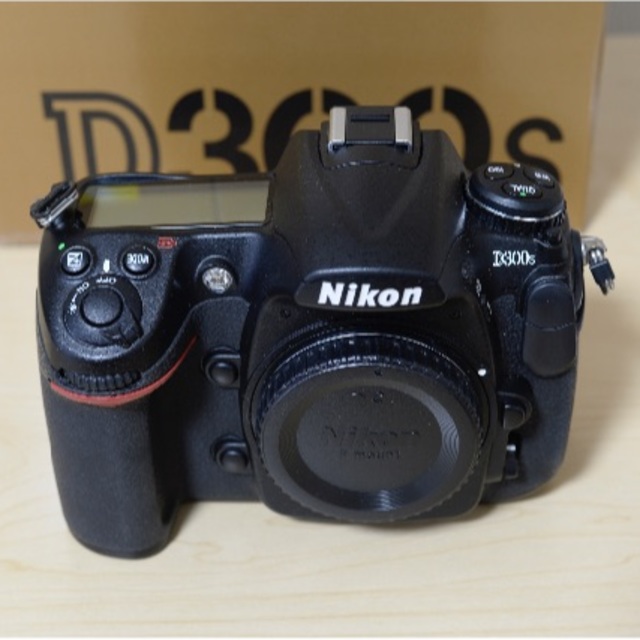 Nikon(ニコン)のNikon D300S ボディ＋MB-D10 スマホ/家電/カメラのカメラ(デジタル一眼)の商品写真