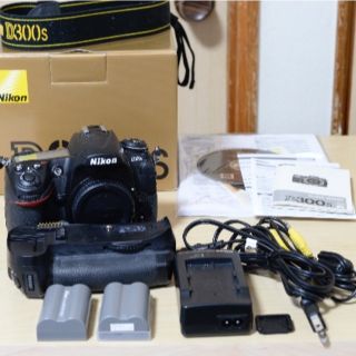 ニコン(Nikon)のNikon D300S ボディ＋MB-D10(デジタル一眼)