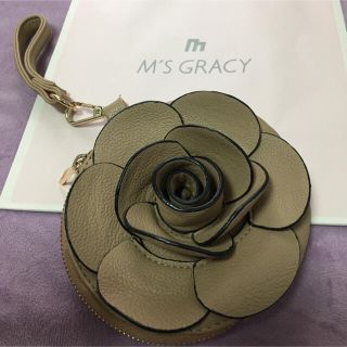 エムズグレイシー(M'S GRACY)のエムズグレイシー  のバッグについていた花型ポーチ(ポーチ)