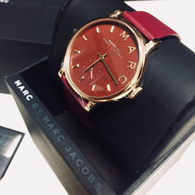 【値下げ中】MARC BY MARC JACOBS MBM-1267クォーツv