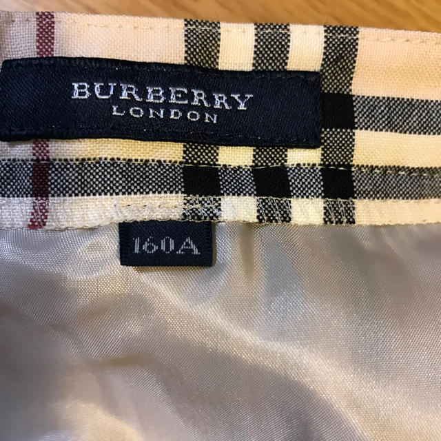 BURBERRY(バーバリー)のBurberry バーバリー チェック スカート キッズ/ベビー/マタニティのキッズ服女の子用(90cm~)(スカート)の商品写真