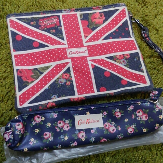 Cath Kidston(キャスキッドソン)のキャスキッドソン　ポーチ☆ペンケース　未使用 レディースのファッション小物(ポーチ)の商品写真