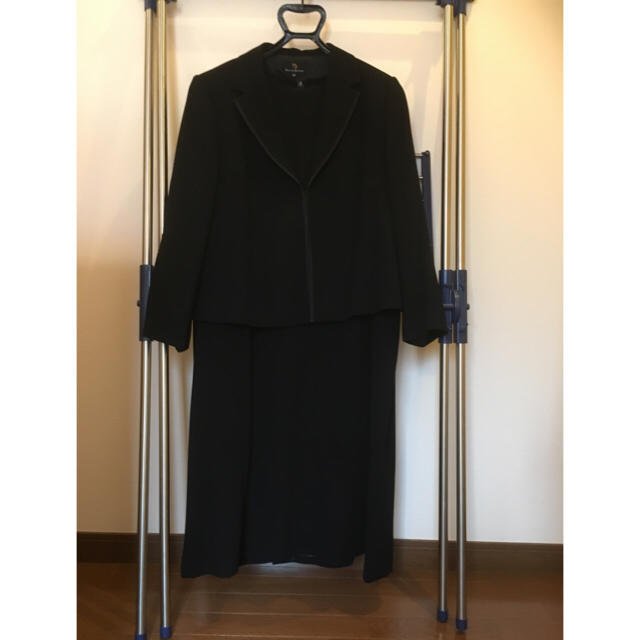 tomofaa様専用大きいサイズ礼服ワンピース、ジャケット23BR レディースのフォーマル/ドレス(礼服/喪服)の商品写真