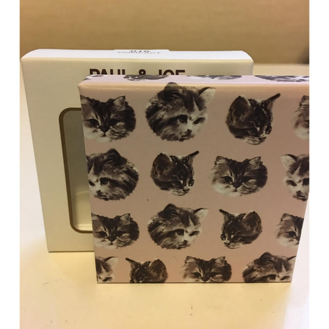 PAUL & JOE(ポールアンドジョー)のポール&ジョー 新作 コンパクト 016 猫 新品 コスメ/美容のベースメイク/化粧品(チーク)の商品写真