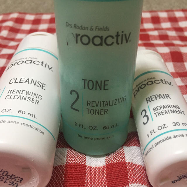 proactiv(プロアクティブ)のプロアクティブお試し３セット コスメ/美容のキット/セット(サンプル/トライアルキット)の商品写真