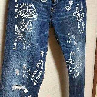 DSQUARED2 - ディースクエアードバスキア風落書きデニムの通販 by