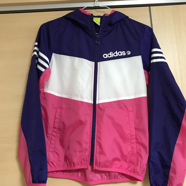 Adidas シャカシャカパーカー値下げ売り切り希望 の通販 By けろっぴ S Shop アディダスならラクマ