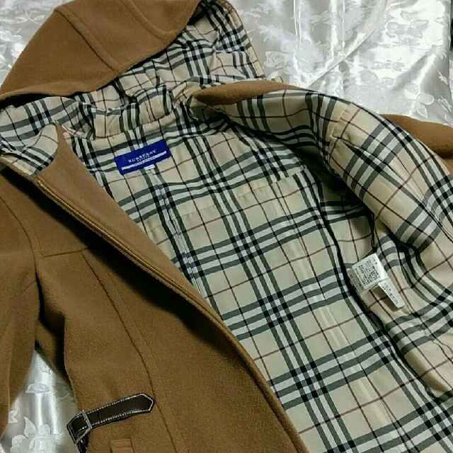 BURBERRY BLUE LABEL(バーバリーブルーレーベル)のバーバリーブルーレーベル ハーフコート40 レディースのジャケット/アウター(ピーコート)の商品写真