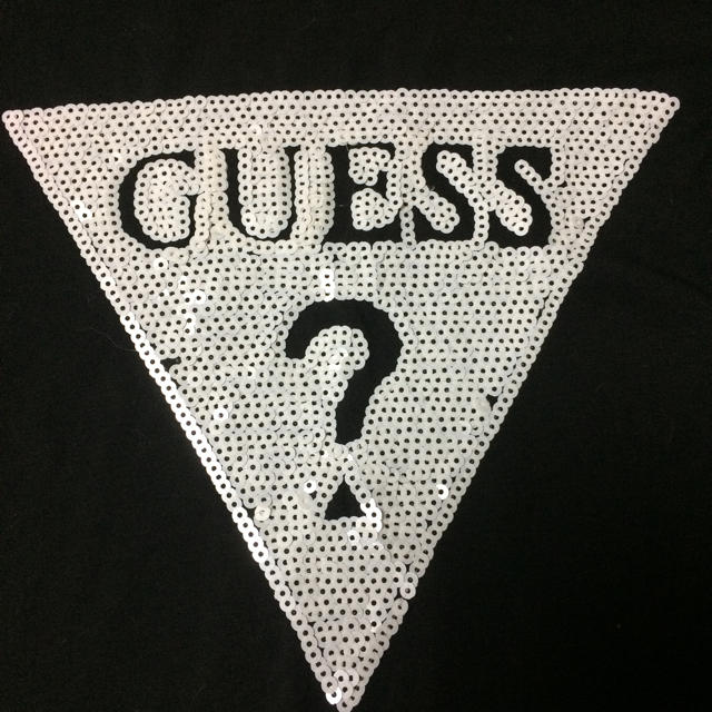 GUESS(ゲス)のGUESS Tシャツ レディース レディースのトップス(Tシャツ(半袖/袖なし))の商品写真