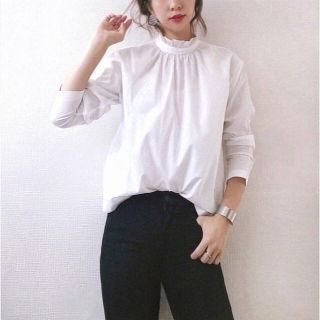 ネックフリルブラウス/UNIQLO