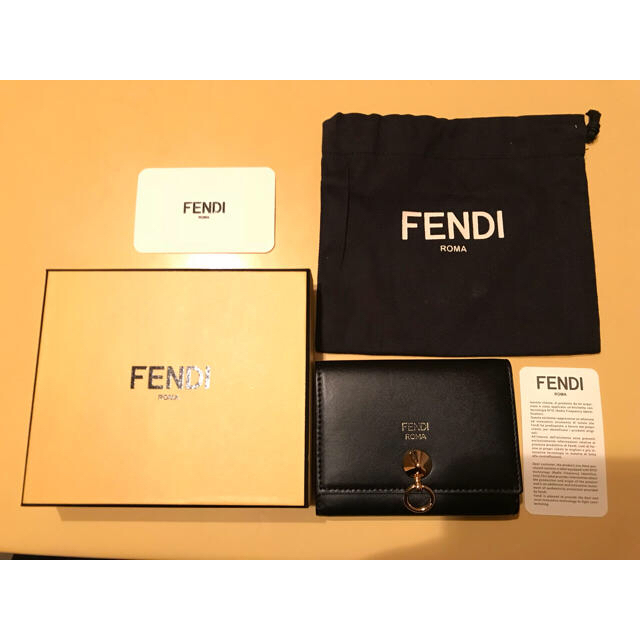 新品未使用 FENDI 名刺入れ カードケース フェンディ | フリマアプリ ラクマ