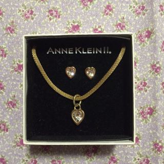 アンクライン(ANNE KLEIN)のてんぷら様専用  ANNE KLEIN Ⅱのネックレスとピアスのセット(ネックレス)