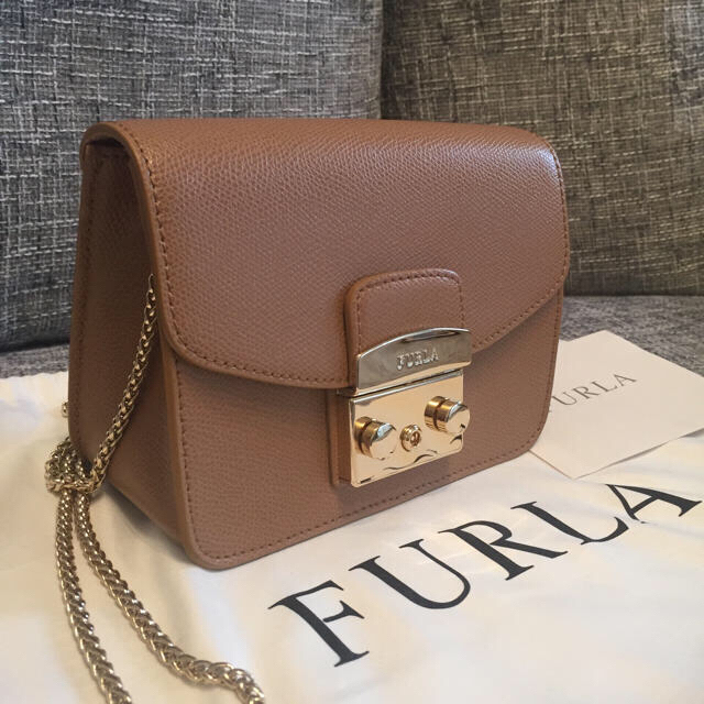 Furla(フルラ)のフルラ  メトロポリス 極美品 レディースのバッグ(ショルダーバッグ)の商品写真