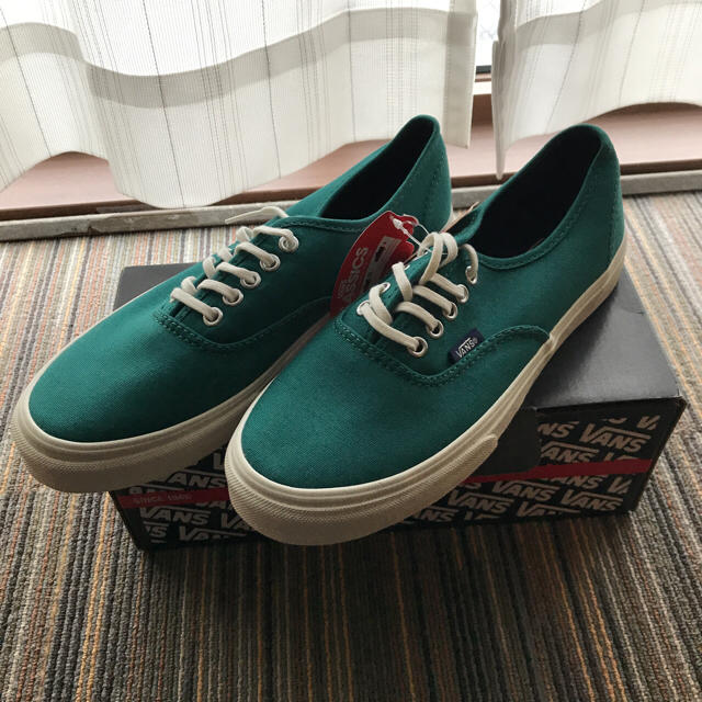 VANS(ヴァンズ)のmp様☆【新品未使用】VANSスニーカー☆ レディースの靴/シューズ(スニーカー)の商品写真