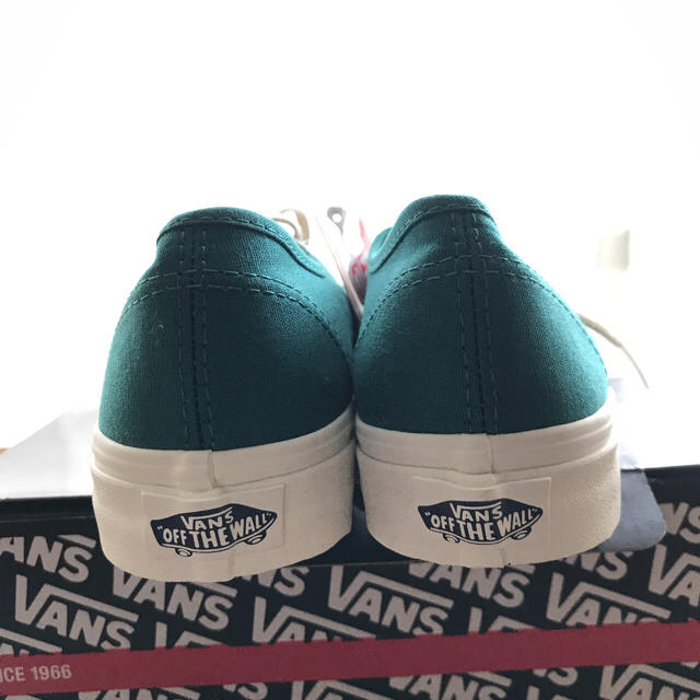 VANS(ヴァンズ)のmp様☆【新品未使用】VANSスニーカー☆ レディースの靴/シューズ(スニーカー)の商品写真