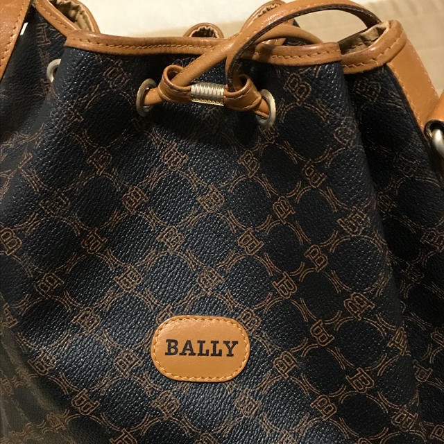 Bally(バリー)のぴーちゃん様専用💗BALLY バリー💗巾着型 ショルダーバッグ レディースのバッグ(ショルダーバッグ)の商品写真