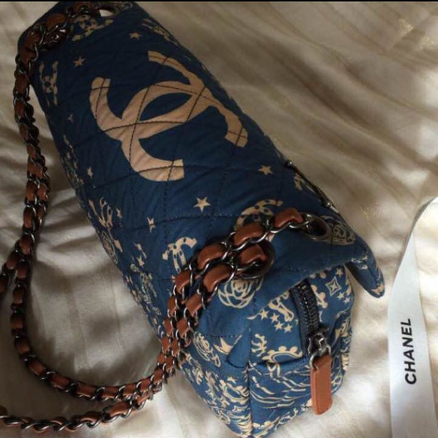 CHANEL(シャネル)の希少 シャネル ダラス バンダナ  マトラッセ チェーンショルダー 正規品  青 レディースのバッグ(ショルダーバッグ)の商品写真