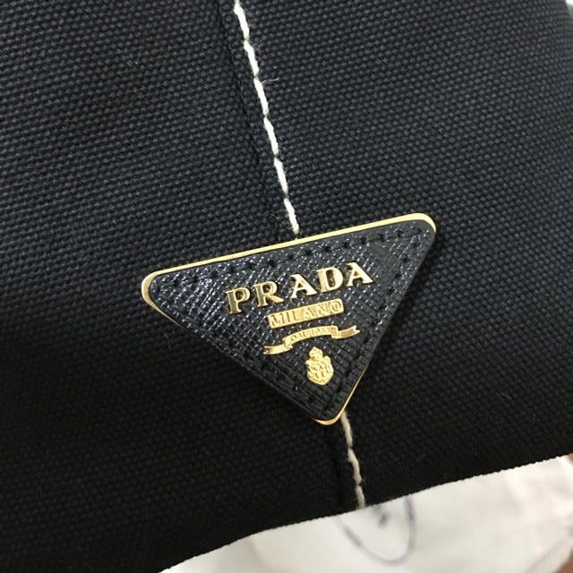 PRADA(プラダ)の昨年作カナパ レディースのバッグ(トートバッグ)の商品写真