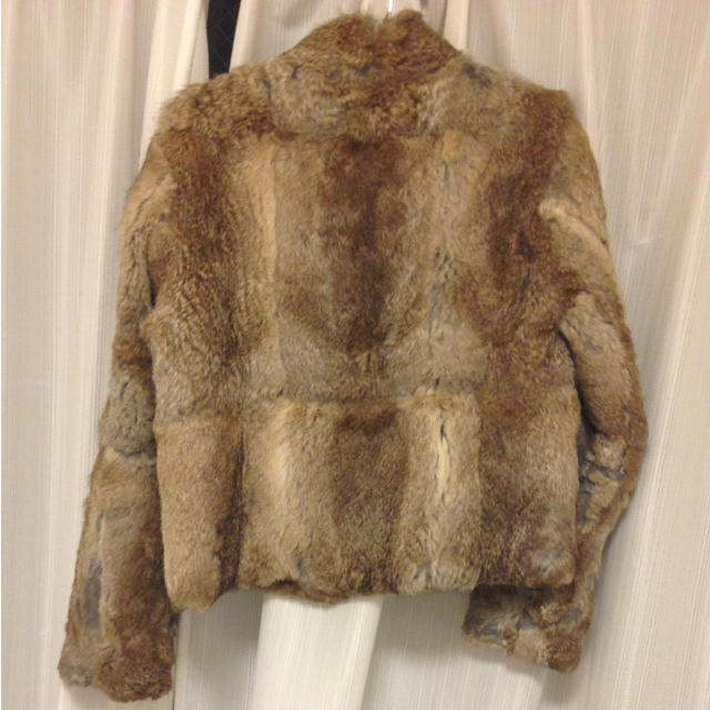 CECIL McBEE(セシルマクビー)のラビットファー コート レディースのジャケット/アウター(毛皮/ファーコート)の商品写真