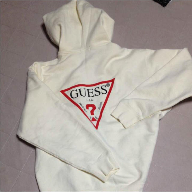 GUESS(ゲス)のGUESSパーカー メンズのトップス(パーカー)の商品写真