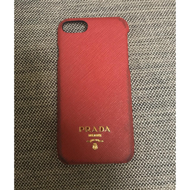 PRADA(プラダ)のPRADA  iPhone7 ケース 赤 サフィアーノ スマホ/家電/カメラのスマホアクセサリー(iPhoneケース)の商品写真